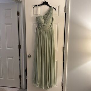 NWT Azazie Bridesmaid Dress in Dusty Sage size A12